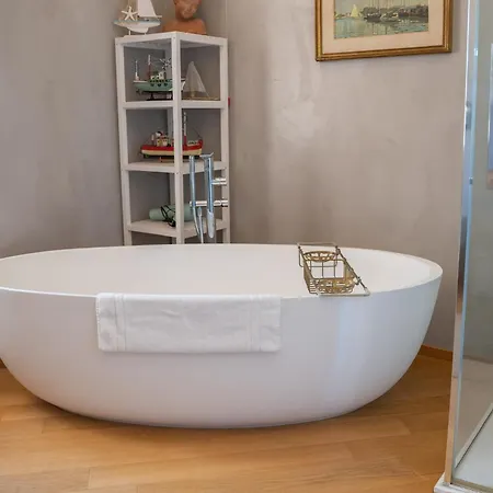 Penthouse On The Sea Apartment Viareggio